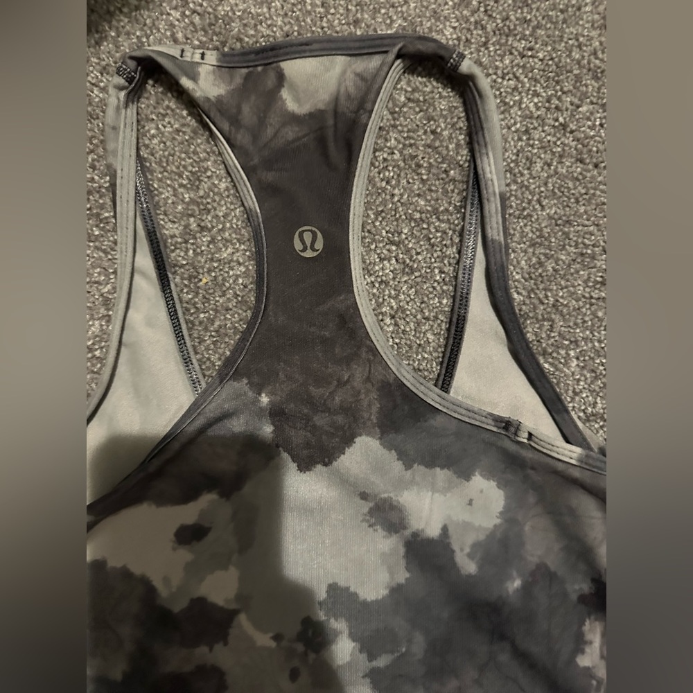 Lululemon tank top
